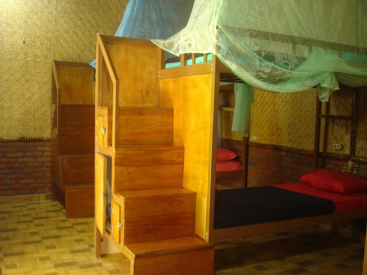 Dormitory Sedap Malam Singaraja Buitenkant foto